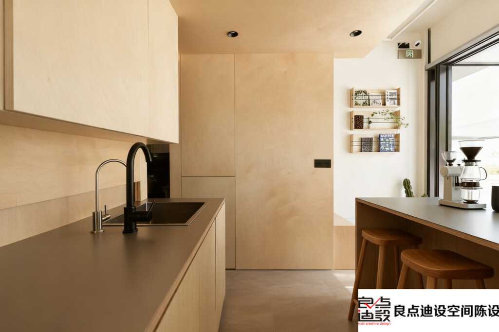 原木风咖啡店软装设计天花板，随手一拍都是大片!